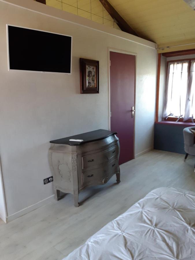 Chambre Double Avec Piscine Et Jacuzzi Bernadets-Debat Екстер'єр фото